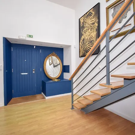 Plumera House * Paço de Arcos