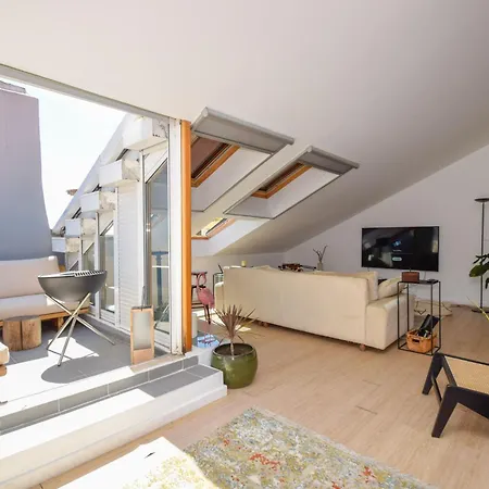 Plumera House Paco de Arcos